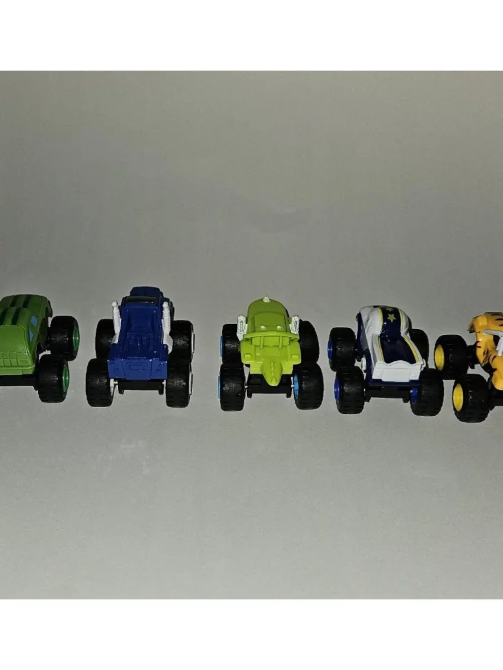 5 Blaze & Monster Machines Lot Plastic Pickle Crusher Zeg Darington Stripes READ